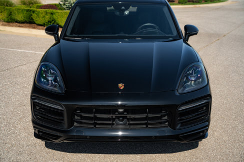Used 2021 Porsche Cayenne GTS image 11