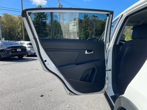 Used 2016 Kia Sportage LX image 33