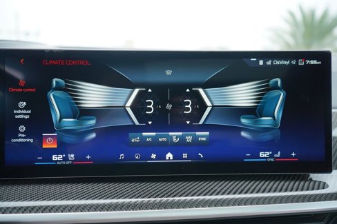 New 2026 BMW X6 M60i w/ Executive Package image 17