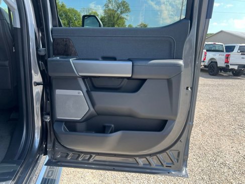 New 2026 Ford F350 Lariat w/ Chrome Package image 19