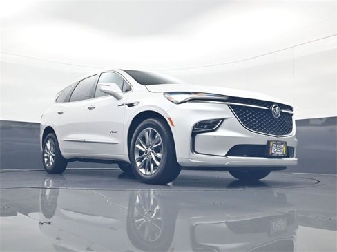 Used 2024 Buick Enclave Avenir w/ Avenir Technology Package image 24