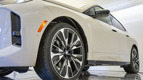 New 2026 BMW iX M70 image 11