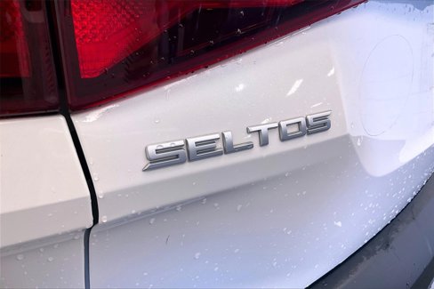 Used 2023 Kia Seltos LX image 26