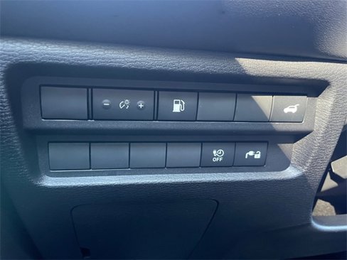 New 2025 Mitsubishi Outlander SE image 10