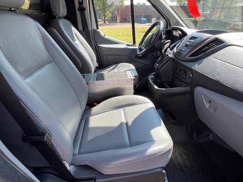Used 2019 Ford Transit 250 130 Low Roof image 21