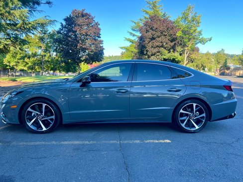 Used 2022 Hyundai Sonata SEL Plus w/ Preferred Accessory Package image 3