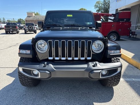 Used 2021 Jeep Wrangler Unlimited Sahara image 3