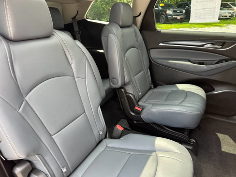 Used 2019 Buick Enclave Essence image 20