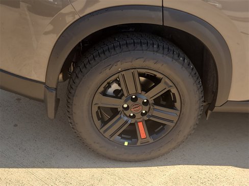 New 2026 Nissan Rogue Rock Creek image 6