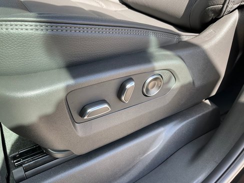New 2026 GMC Sierra 3500 Denali w/ Denali Reserve Package image 17