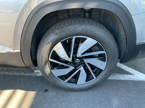 New 2025 Volkswagen Atlas SEL image 11