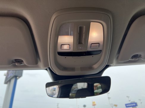Certified 2025 Volvo XC60 B5 Plus image 24