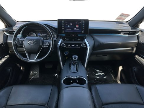Used 2021 Toyota Venza XLE image 10