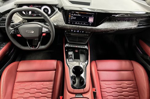 New 2025 Audi RS e-tron GT performance image 12