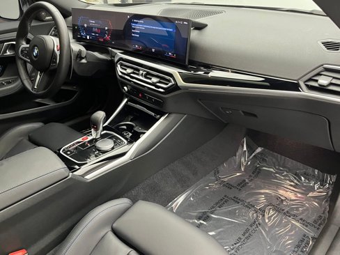 Used 2024 BMW M2 w/ Lighting Package image 38