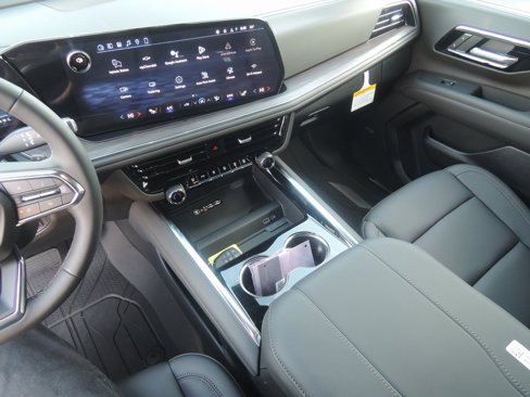 New 2026 Chevrolet Tahoe Z71 image 17