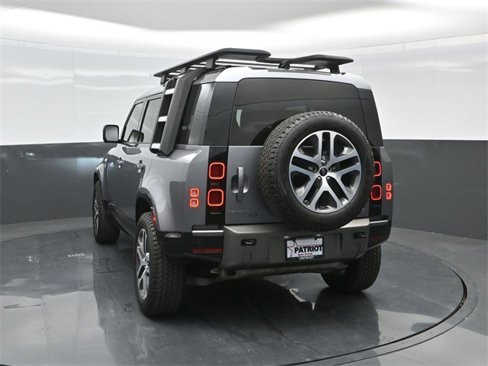 Used 2021 Land Rover Defender 110 X-Dynamic HSE image 2