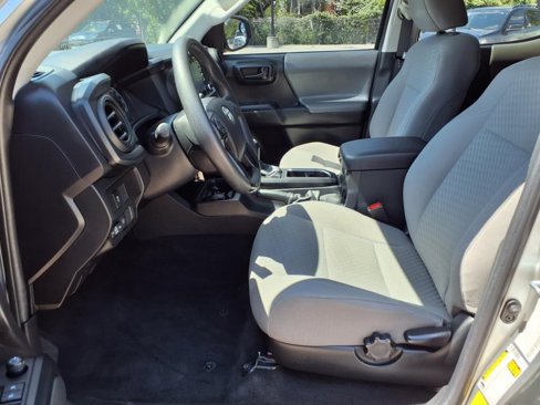 Used 2022 Toyota Tacoma SR image 12