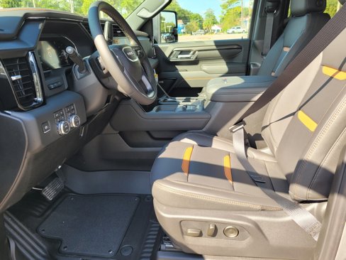 New 2026 GMC Sierra 2500 AT4 w/ AT4 Premium Plus Package image 3