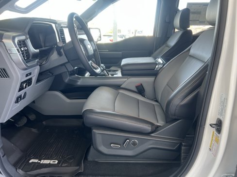 New 2025 Ford F150 Lariat w/ Equipment Group 502A High image 9