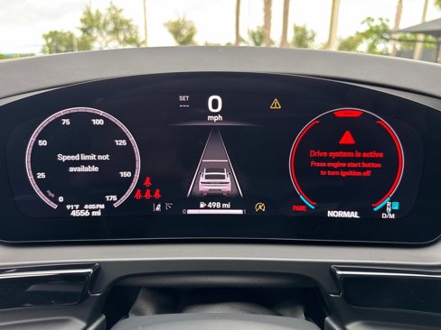 Certified 2025 Porsche Cayenne Coupe image 32