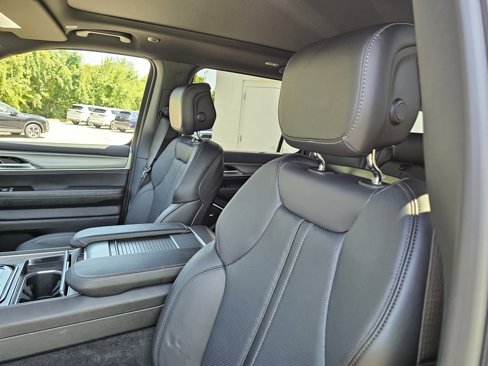 New 2025 Jeep Wagoneer Series II w/ Premium Group I image 31