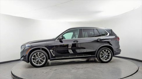 Used 2025 BMW X5 sDrive40i image 3