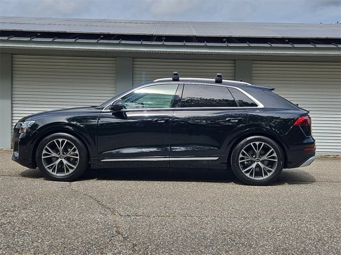 Used 2024 Audi Q8 Prestige image 2
