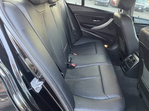 Used 2018 BMW 320i xDrive Sedan image 45