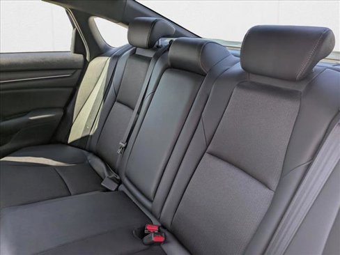 Used 2019 Honda Accord Sport image 17