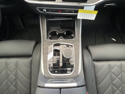 New 2026 BMW X5 xDrive50e image 17