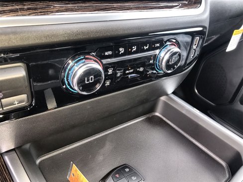 New 2026 GMC Sierra 3500 SLE w/ SLE Convenience Package image 18