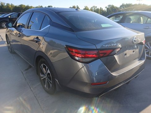 Used 2021 Nissan Sentra SV image 3
