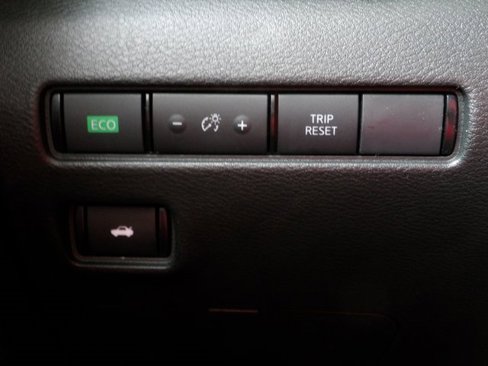 Certified 2025 Nissan Sentra SV image 30