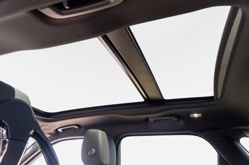 New 2026 Land Rover Range Rover Velar Dynamic SE image 25