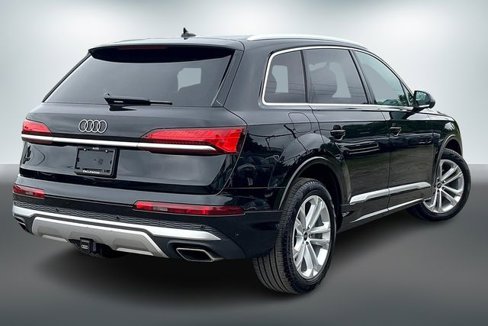 Certified 2025 Audi Q7 3.0T Premium image 13