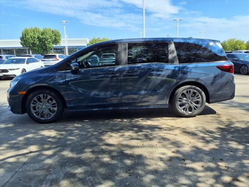 New 2026 Honda Odyssey Touring image 14