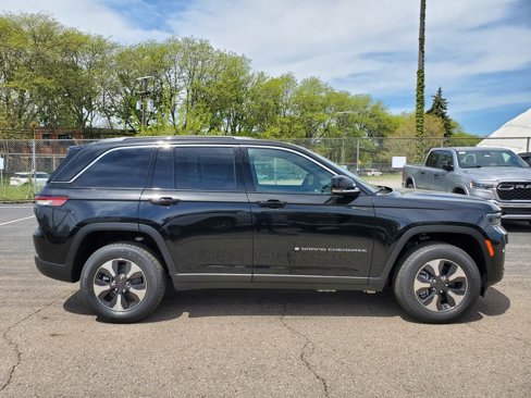 New 2025 Jeep Grand Cherokee Limited 4xe w/ Trailer Tow Package image 8