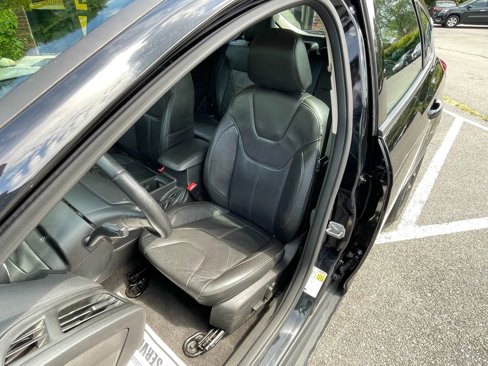 Used 2016 Ford Focus SE w/ Equipment Group 201A image 16