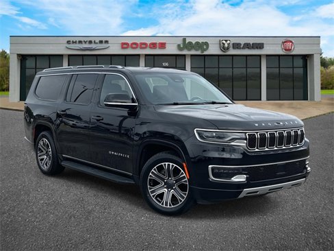 Certified 2024 Jeep Wagoneer L Series II w/ Flexible Seating Group image 1