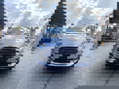 Used 2018 Ford Fiesta S image 2