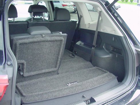 Used 2020 Volkswagen Tiguan SEL w/ 3rd Row Seat Package image 44