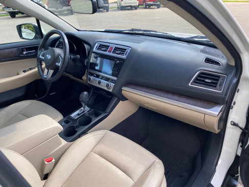 Used 2017 Subaru Outback 3.6R Limited image 18