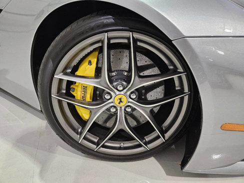 Used 2016 Ferrari F12 Berlinetta image 29