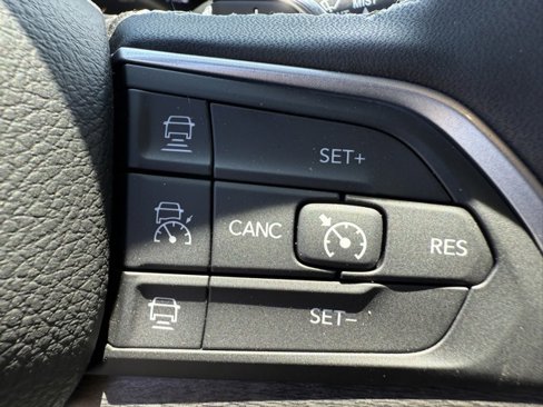 New 2025 Jeep Grand Cherokee L Limited image 19