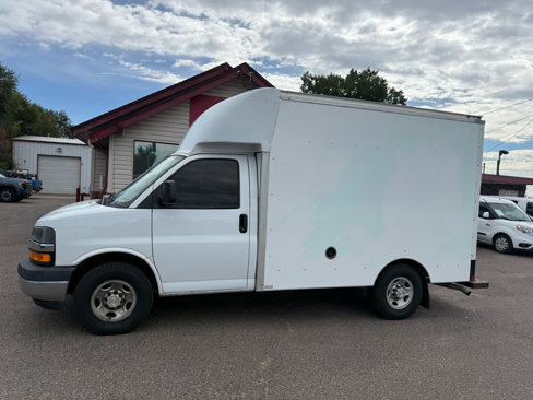 Used 2020 Chevrolet Express 3500 w/ Power Convenience Package image 2