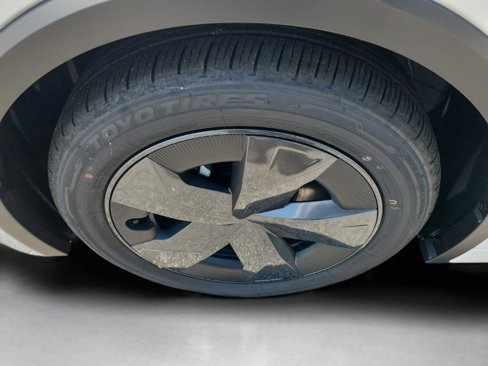New 2026 Toyota Prius Plug-In Hybrid image 9