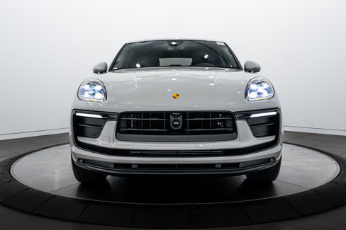 New 2026 Porsche Macan image 10