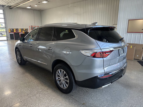 Used 2024 Buick Enclave Premium image 42