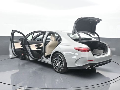 Used 2025 Mercedes-Benz E 350 Sedan image 86